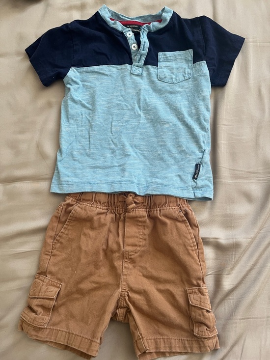 Ben Sherman Other - Boys 24month Color-block Short Sleeve Henley Top & Tan Cargo Shorts Set